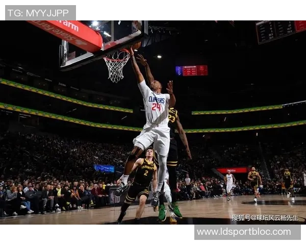 辛森三分雨下31分无奈空砍球队失利展现超强个人能力